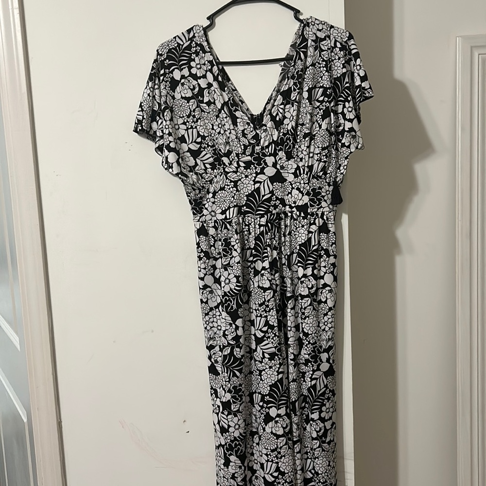 Black and white floral romper